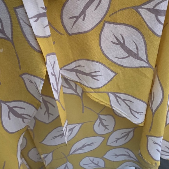 🎀 2 for $20sale 🎀 Gorgeous hi-low wrap style dress - Picture 6 of 8